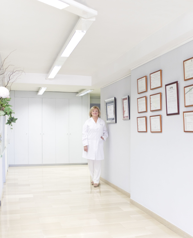 Medico Sobre Peso Cerca De La Placa De Sant Joan Lleida Espana